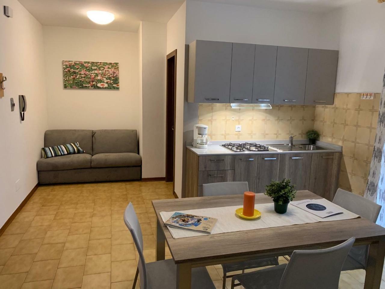 Appartamenti Dei Fiori Λινιάνο Σαμπιαντόρο Εξωτερικό φωτογραφία